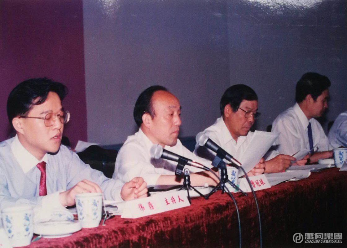 1550107416398255q9Kv.jpg 1550107416398255q9Kv.jpg